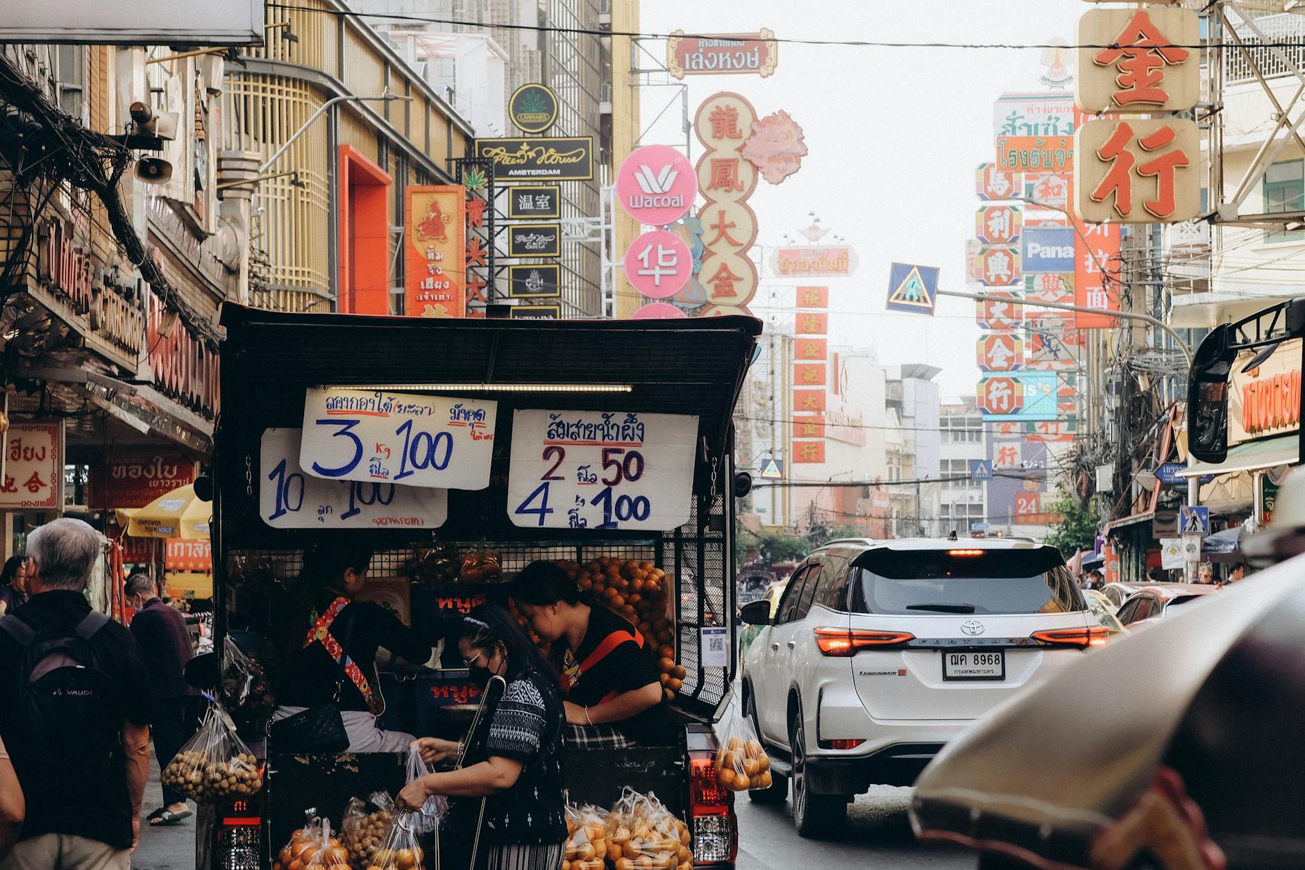 Social Media Trends in Asia: A Statistical Overview — Asiatisk statistik